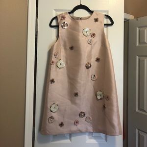 Mini Blush dress with flower appliqué